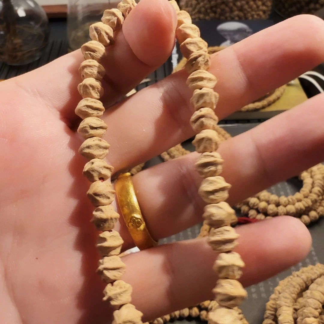 小***玩吊坠柏香籽/百香籽飓风