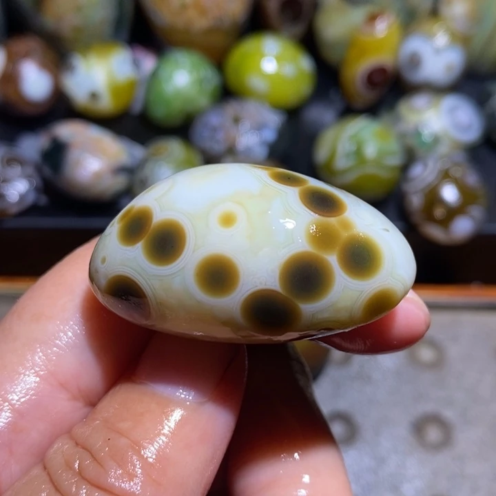 未镶嵌玛瑙/玉髓珠宝半成品95