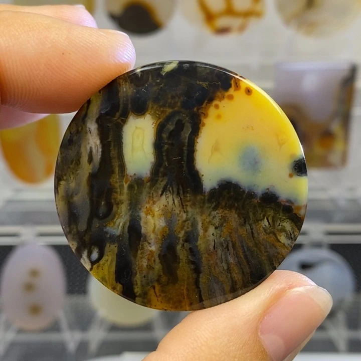 玛瑙/玉髓颈饰未镶嵌