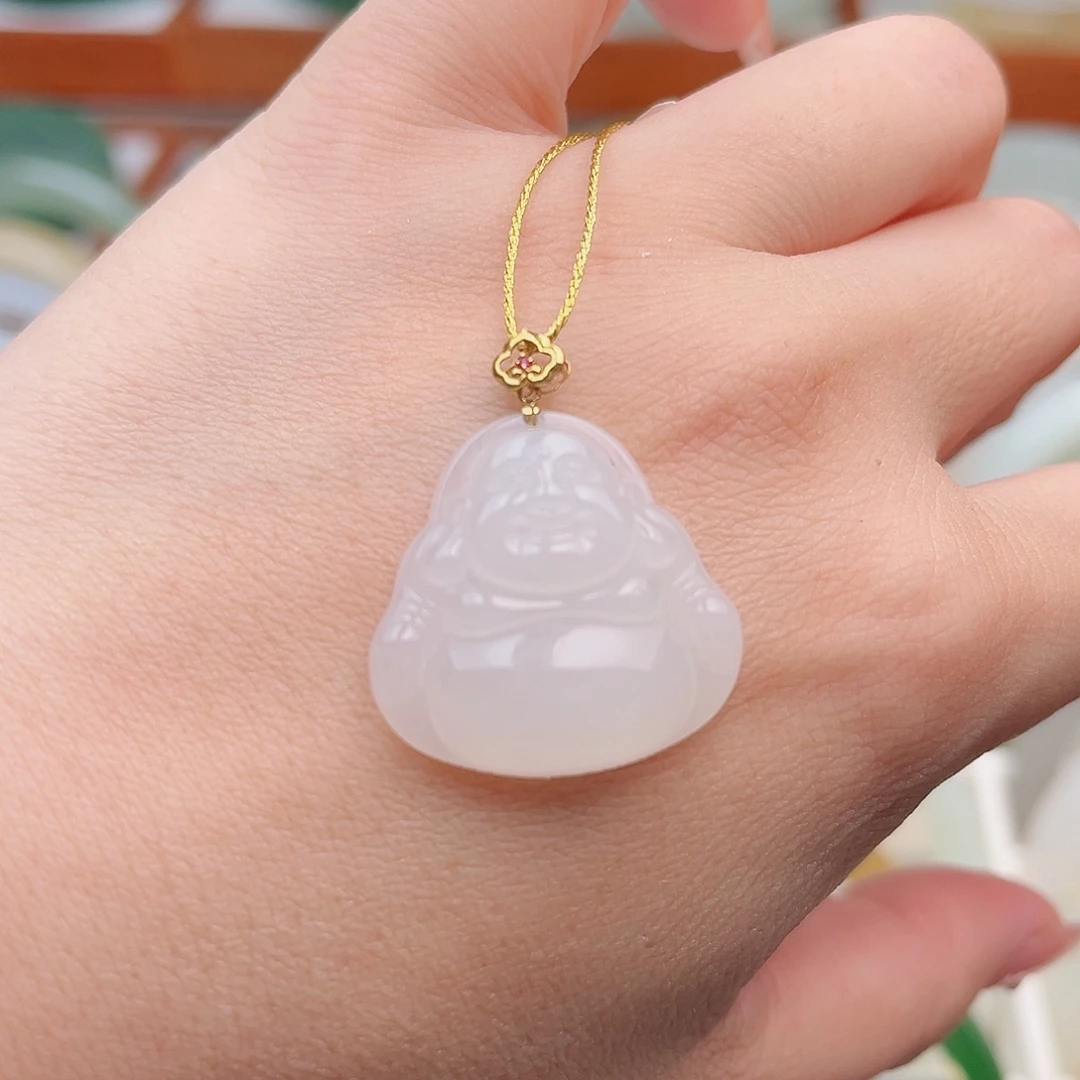 和田玉18K金镶嵌颈饰