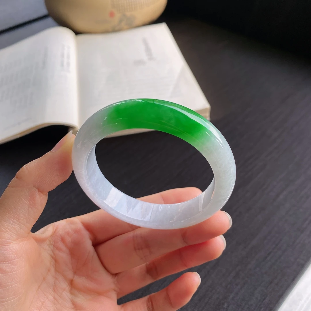 好色珠宝  圈口55缅甸老坑A货糯种阳绿辣色正圈女款翡翠手镯
