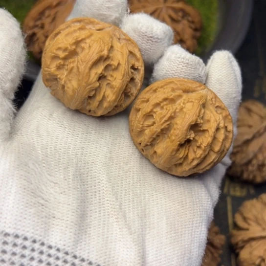 文玩核桃吊坠秦岭核桃2