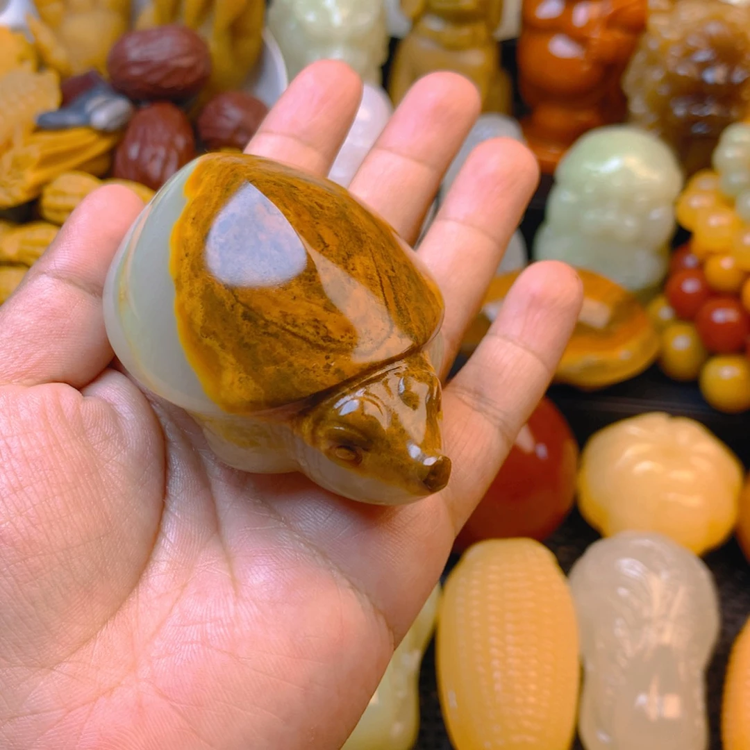 富***业新疆五彩石