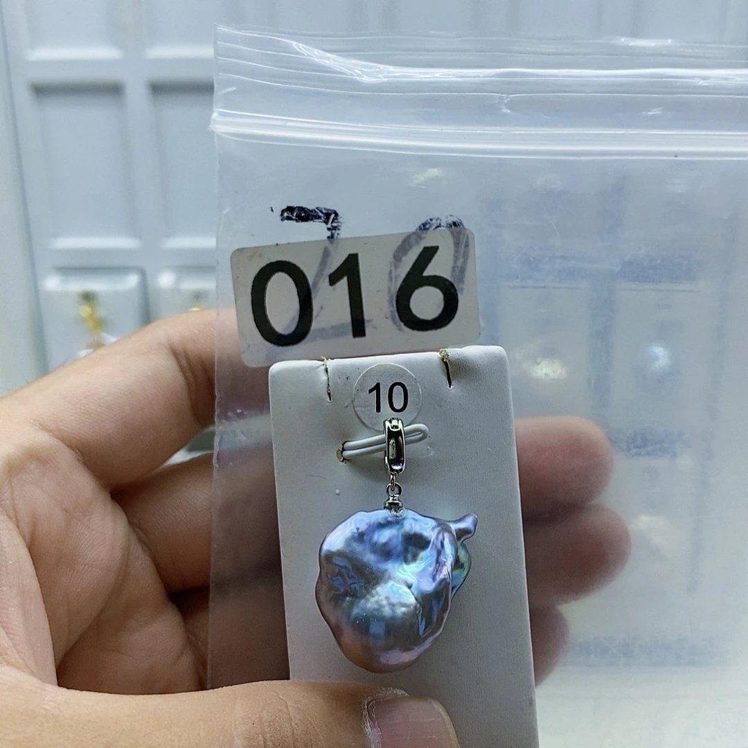 淡水珍珠合金颈饰