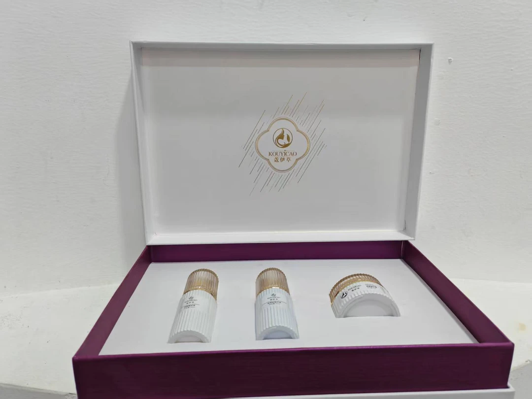 美肌焕白套装击退暗哑让肌肤自带光感