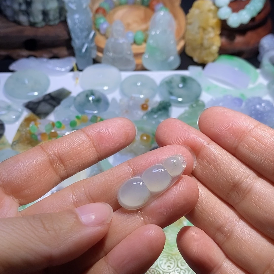 未镶嵌定制翡翠豆子