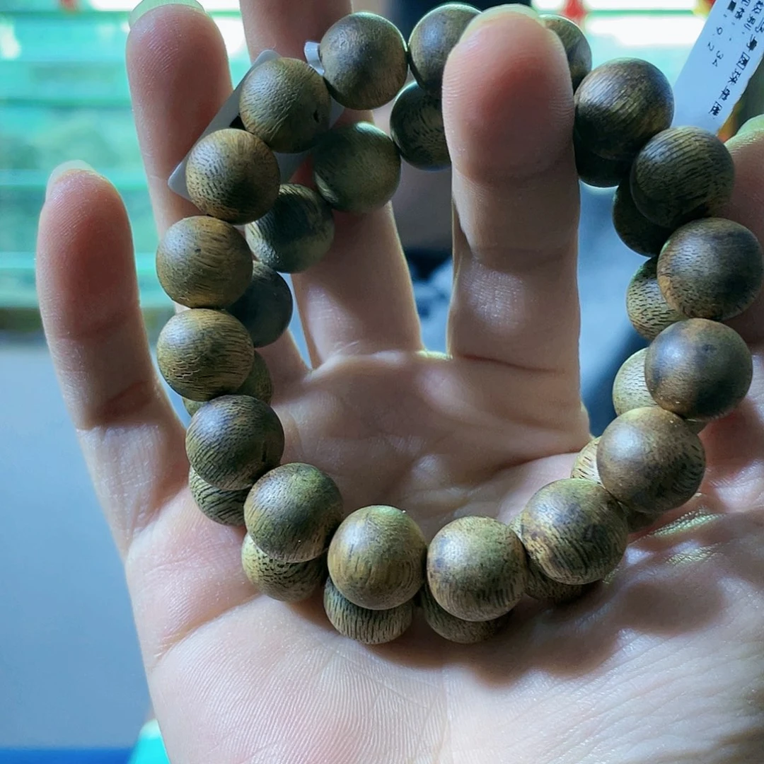 沉香手串棋楠乌身圆珠单圈1.3/9克➕多样性发一