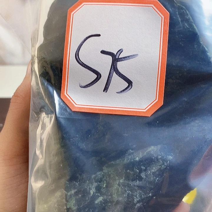 没***称蛇纹石玉未镶嵌岫玉原石