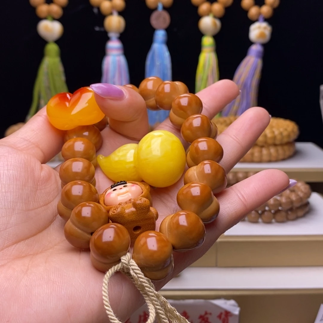 吊坠猴头核桃温***姨屁桃