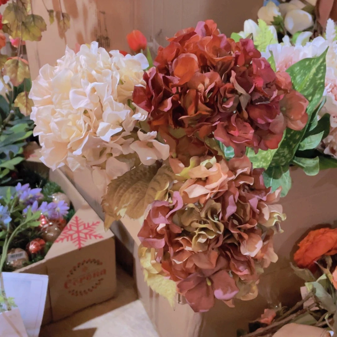 陶瓷花瓶，仿真绿植