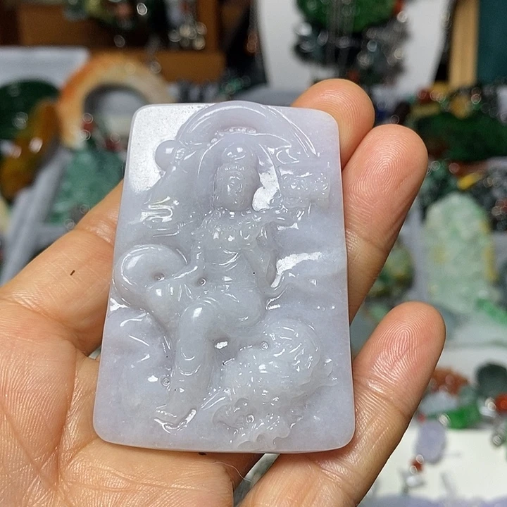 翡翠未镶嵌吊坠(赠链)