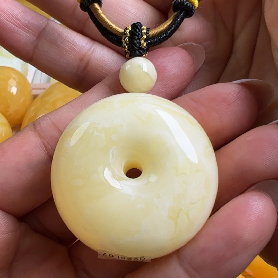 青***筠蜜蜡未镶嵌毛衣链无烤色无优化无补胶无煮蜜无辐照