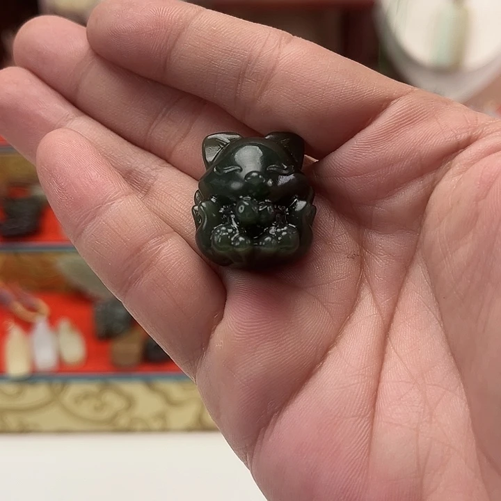 颈饰未镶嵌和田玉九尾狐吊坠