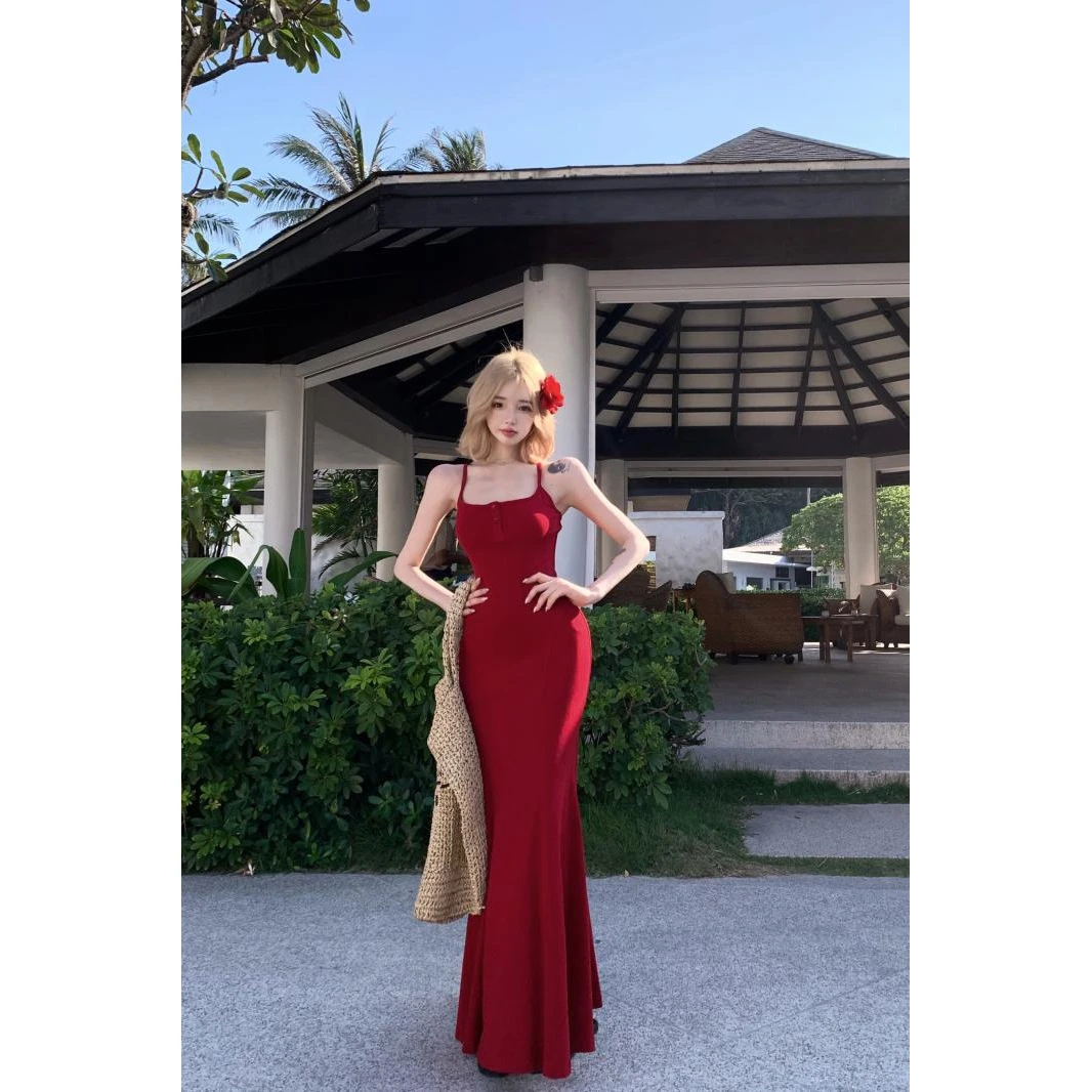纯欲红色辣妹性感红色吊带连衣裙女法式气质修身收腰鱼尾包臀长裙