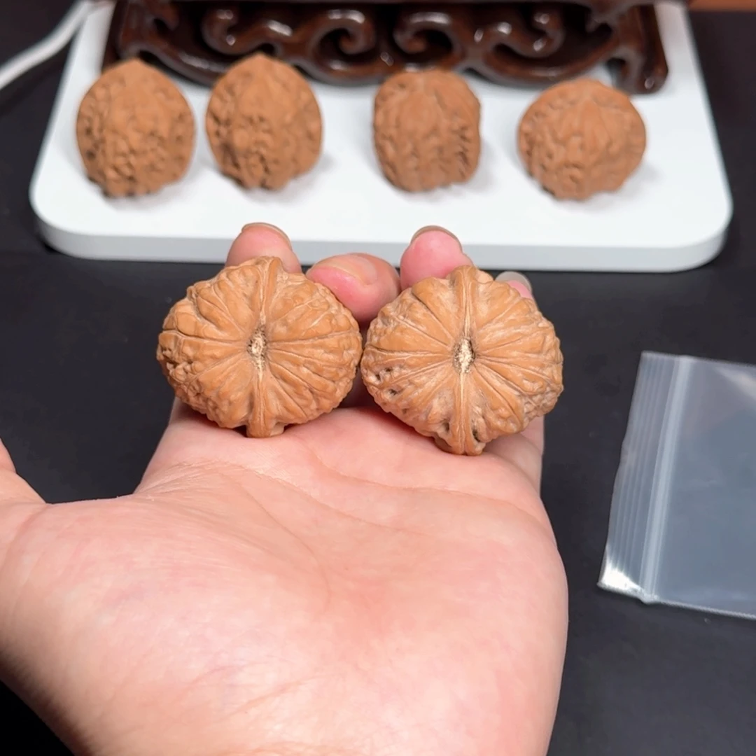 文玩核桃把件40南瓜墩全品（正尖，平肩，凹底）