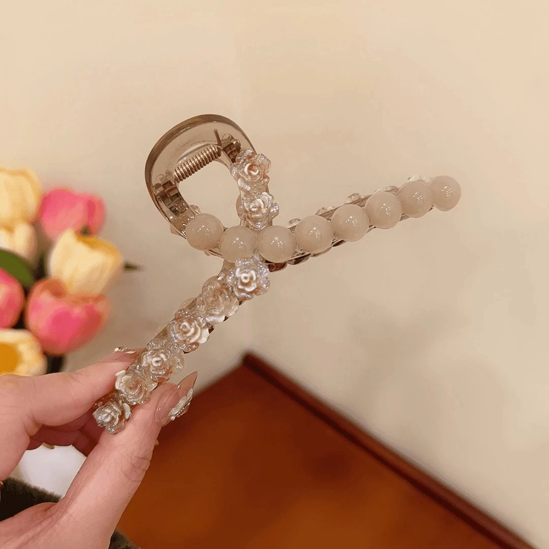 春夏新款珠珠山茶花仙气盘发抓夹后脑勺高级感发饰鲨鱼夹1143