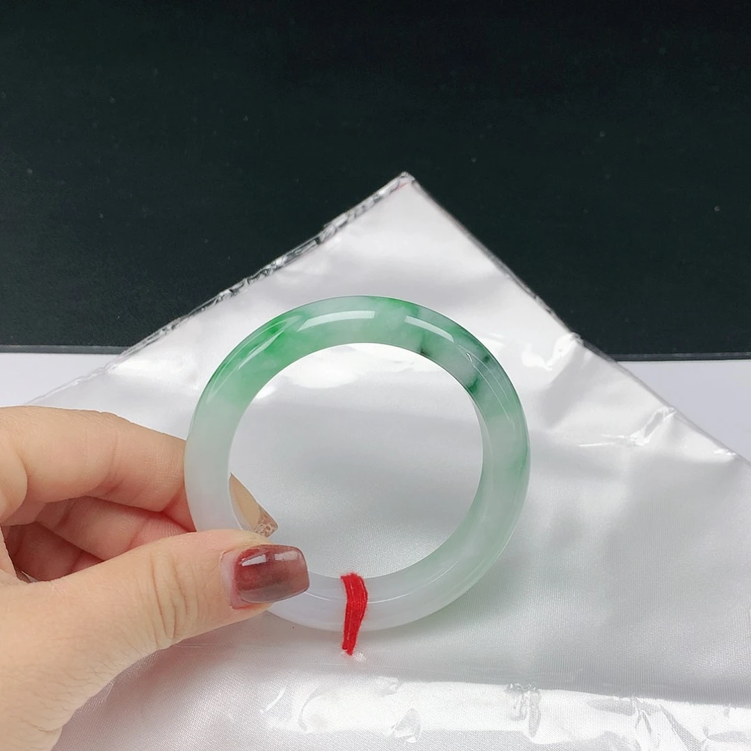 翡翠手镯未镶嵌翡翠043