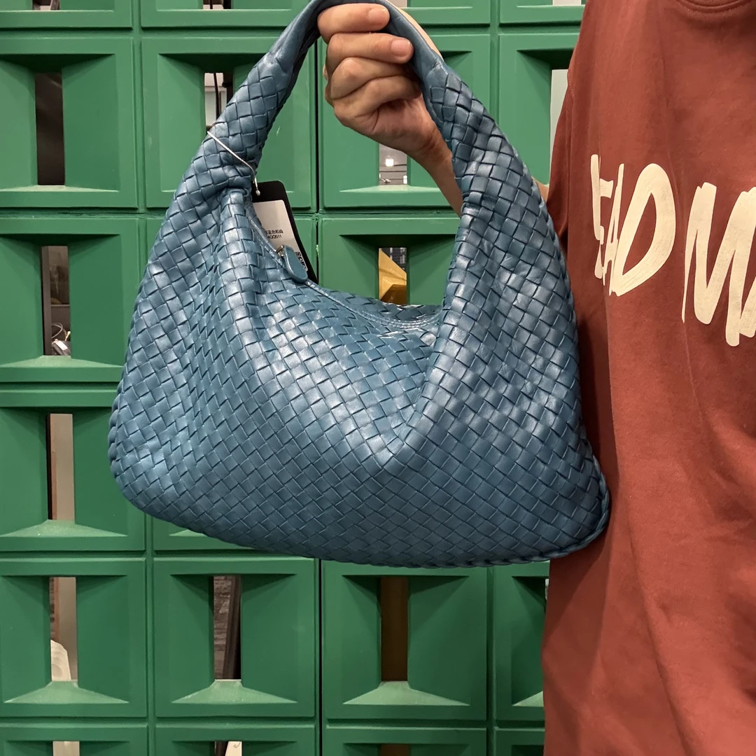 95新 BOTTEGA VENETA/葆蝶家 【龙】蓝色单肩和尚包