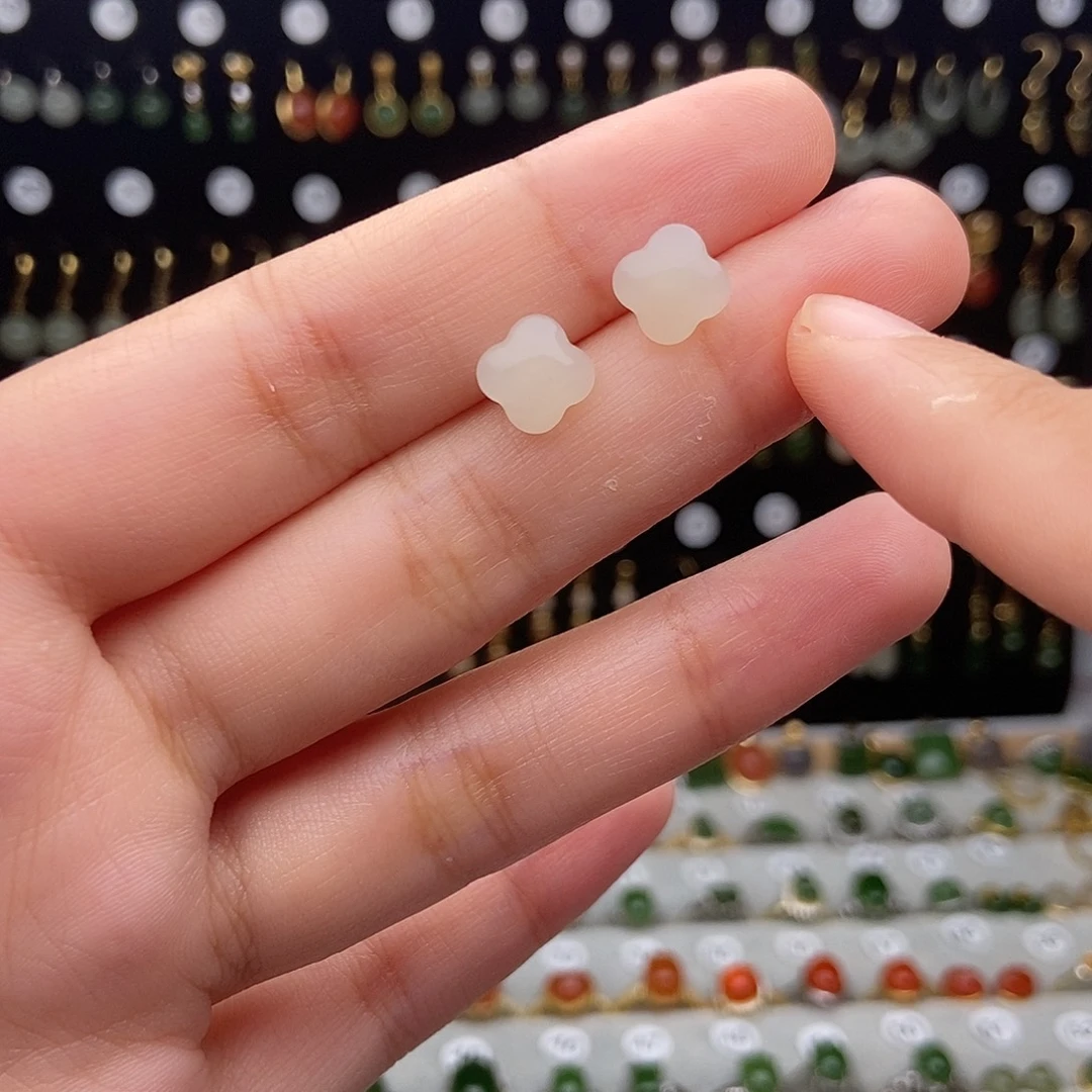 银S925镀金镶嵌和田玉耳饰