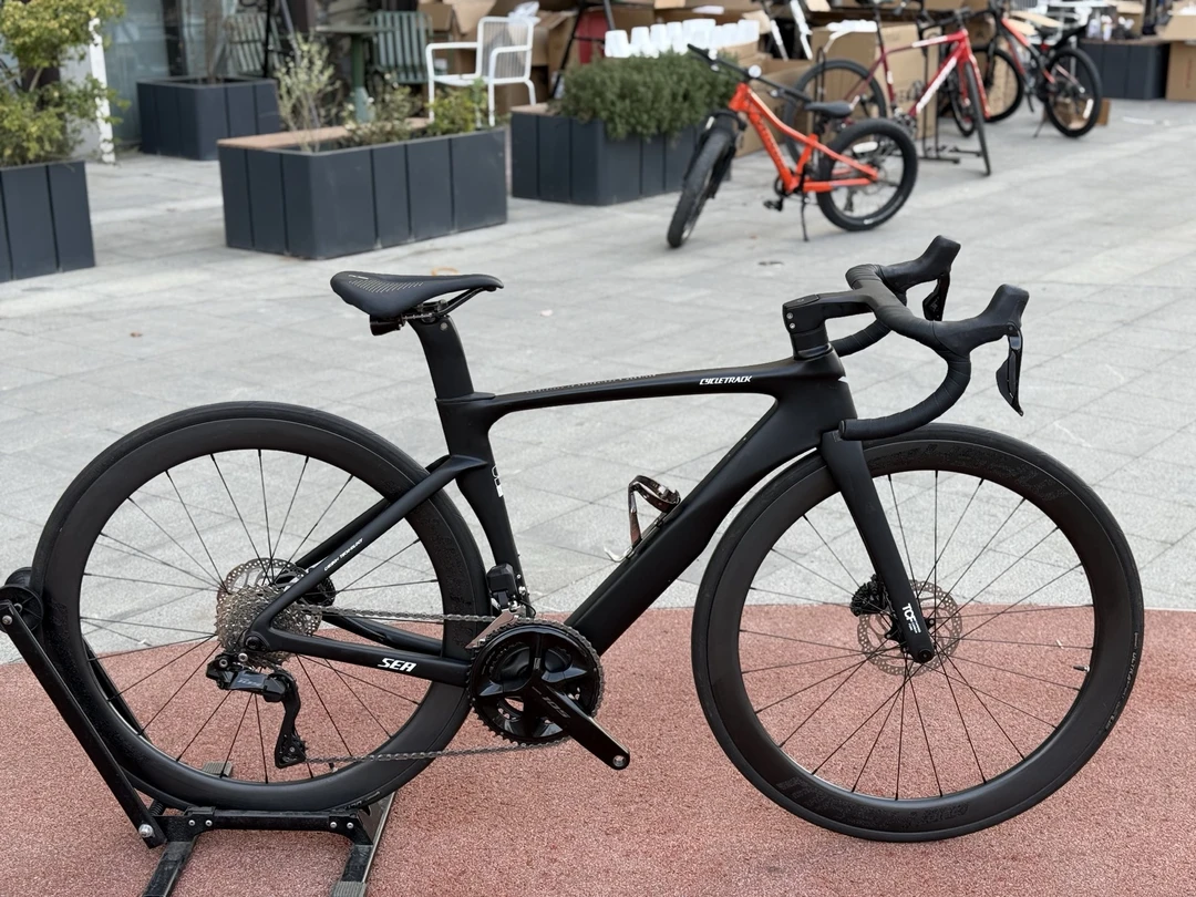 公路自行车碳纤维自行车ck电变自行车尺码s