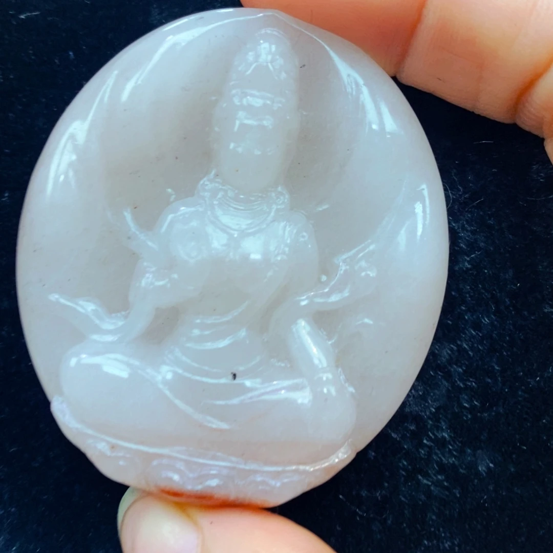 未镶嵌石英质玉（黄龙玉）颈饰