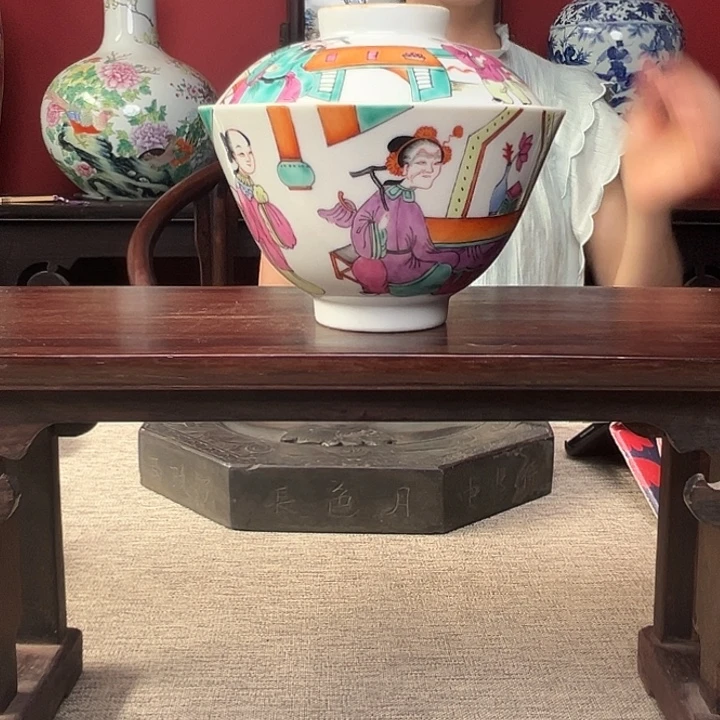 盖碗粉彩人物盖碗