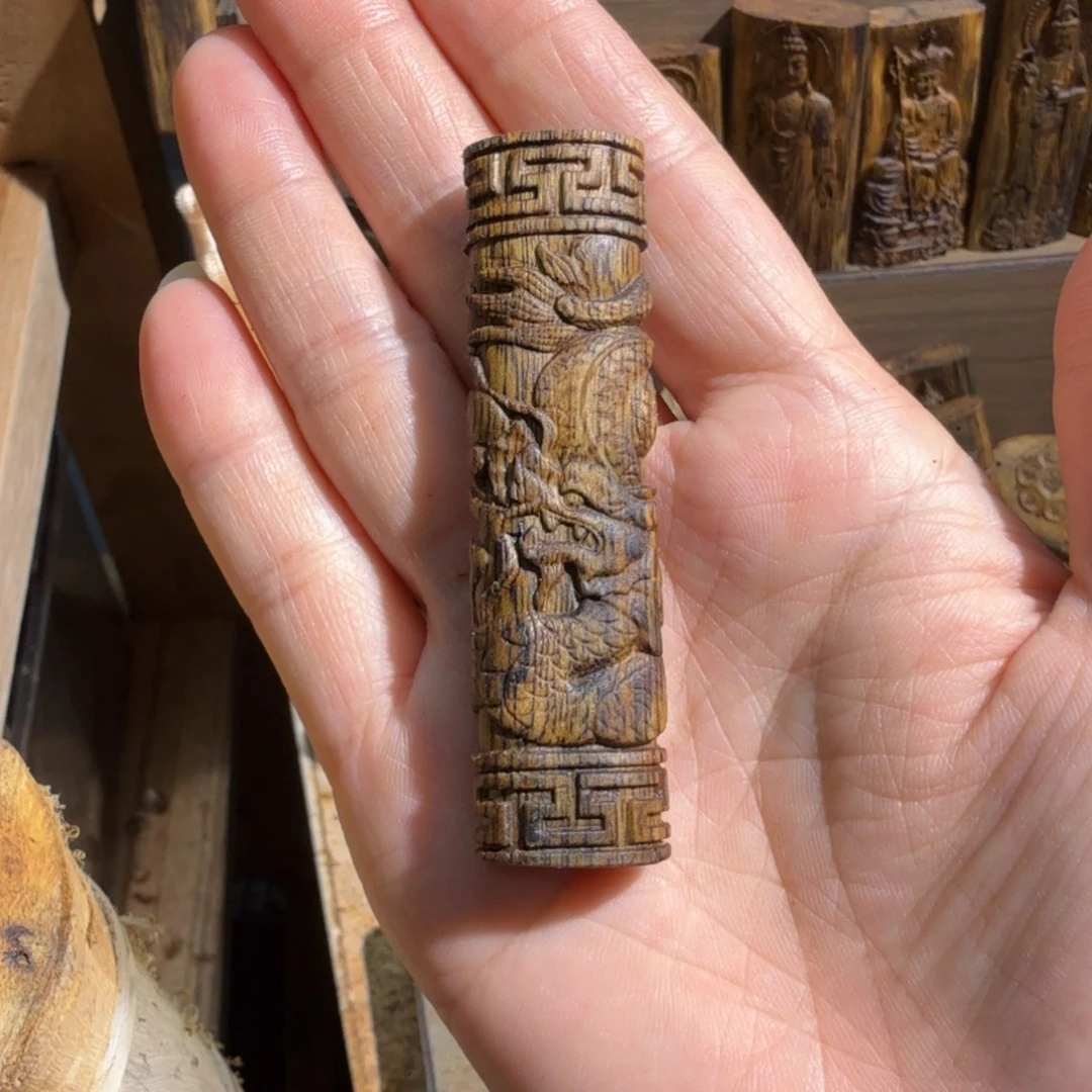 沉香碎屑沉香绿棋楠龙柱块料6.1克