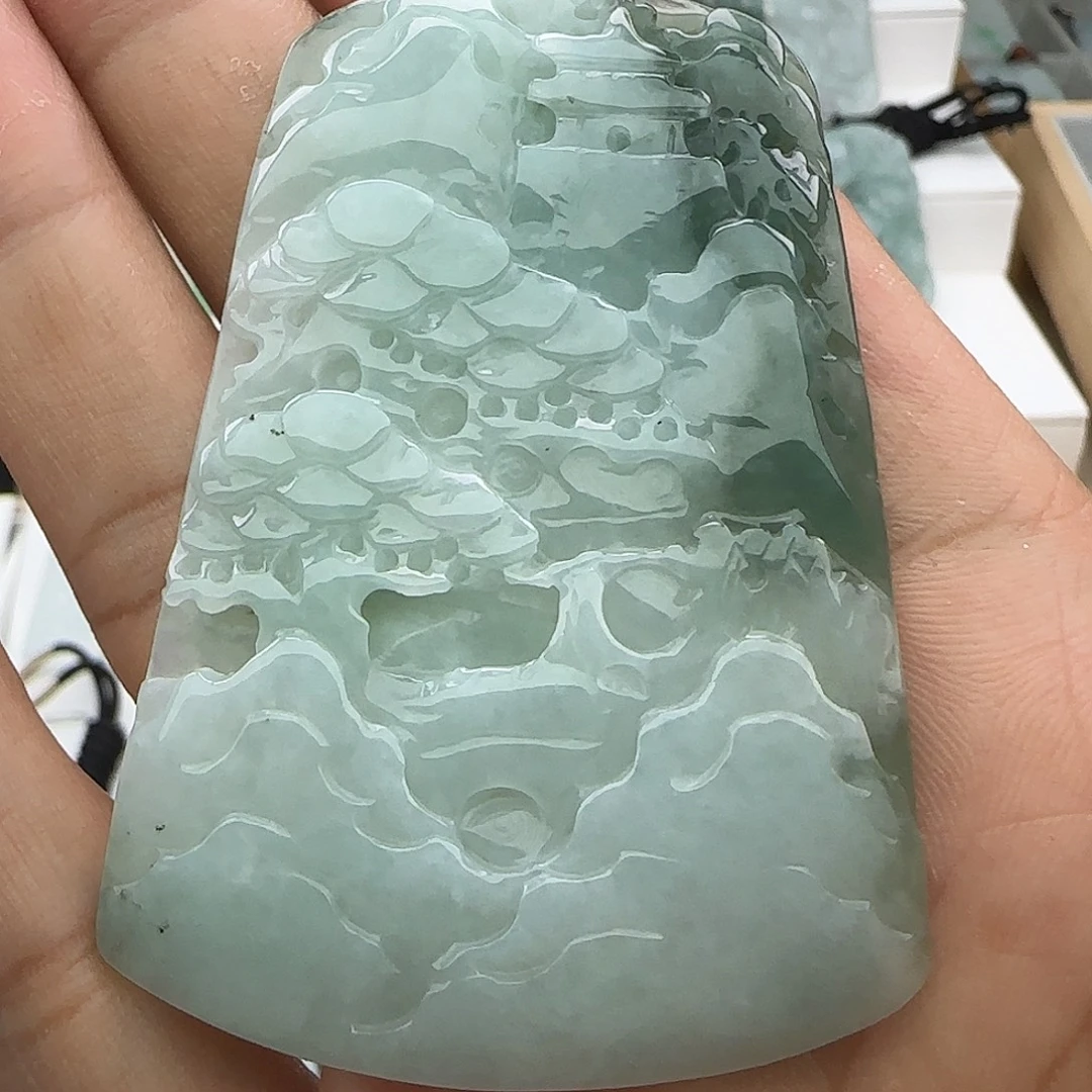 翡翠未镶嵌颈饰翡翠
