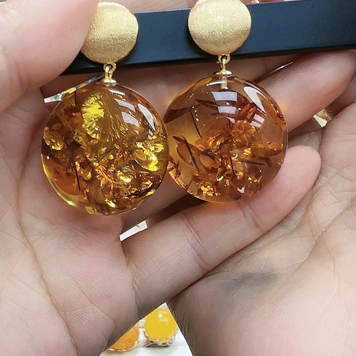 琥珀未镶嵌珠宝奇石悠**在