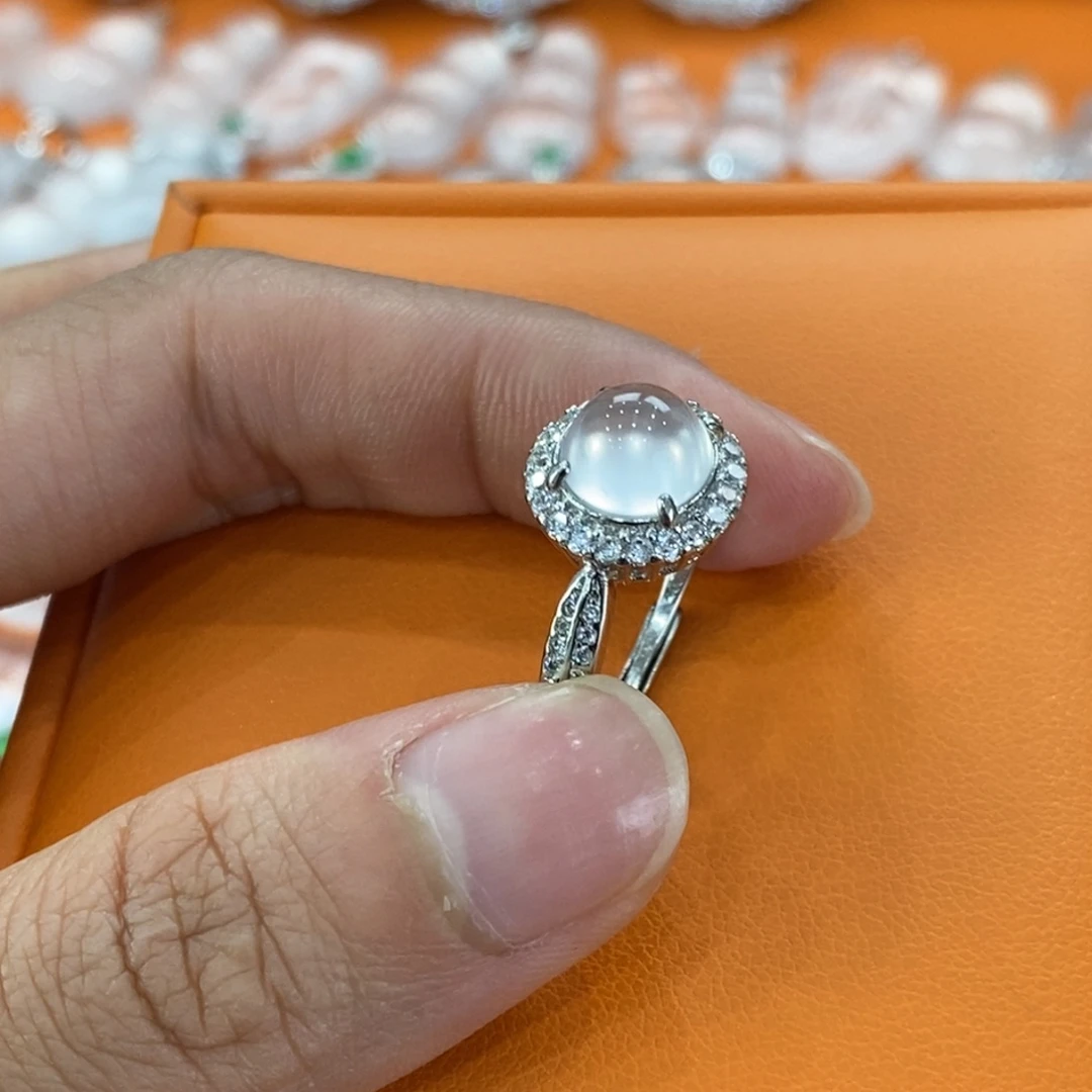 石英质玉吊坠(赠链)合金