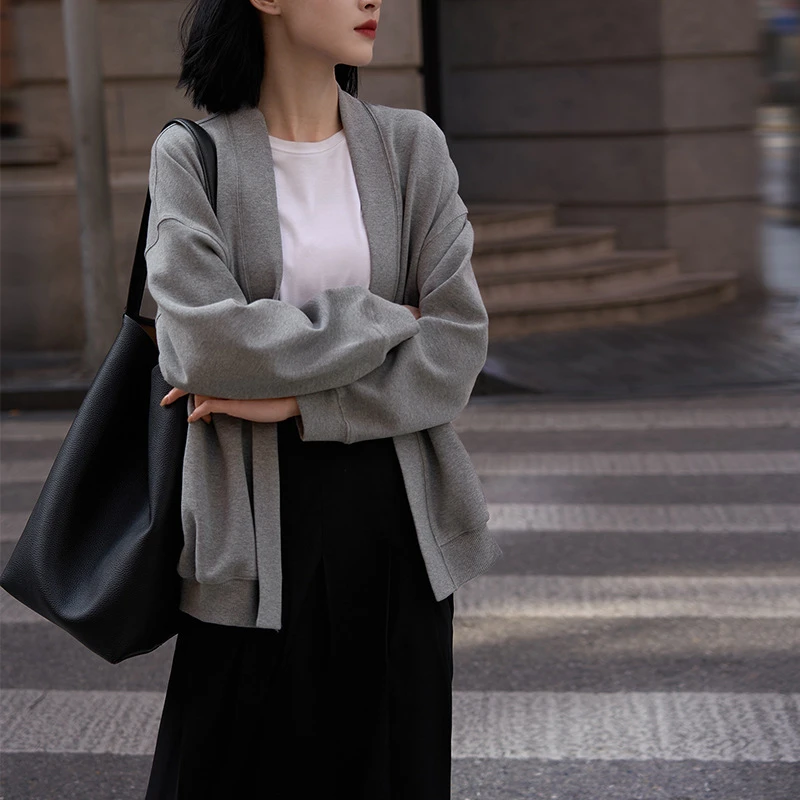 秋装女款爆款2025新款高街简约短外套女懒惰v领时髦卫衣开衫上衣