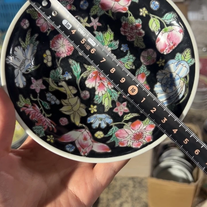 瓷片14厘米深盘手绘黑底万花