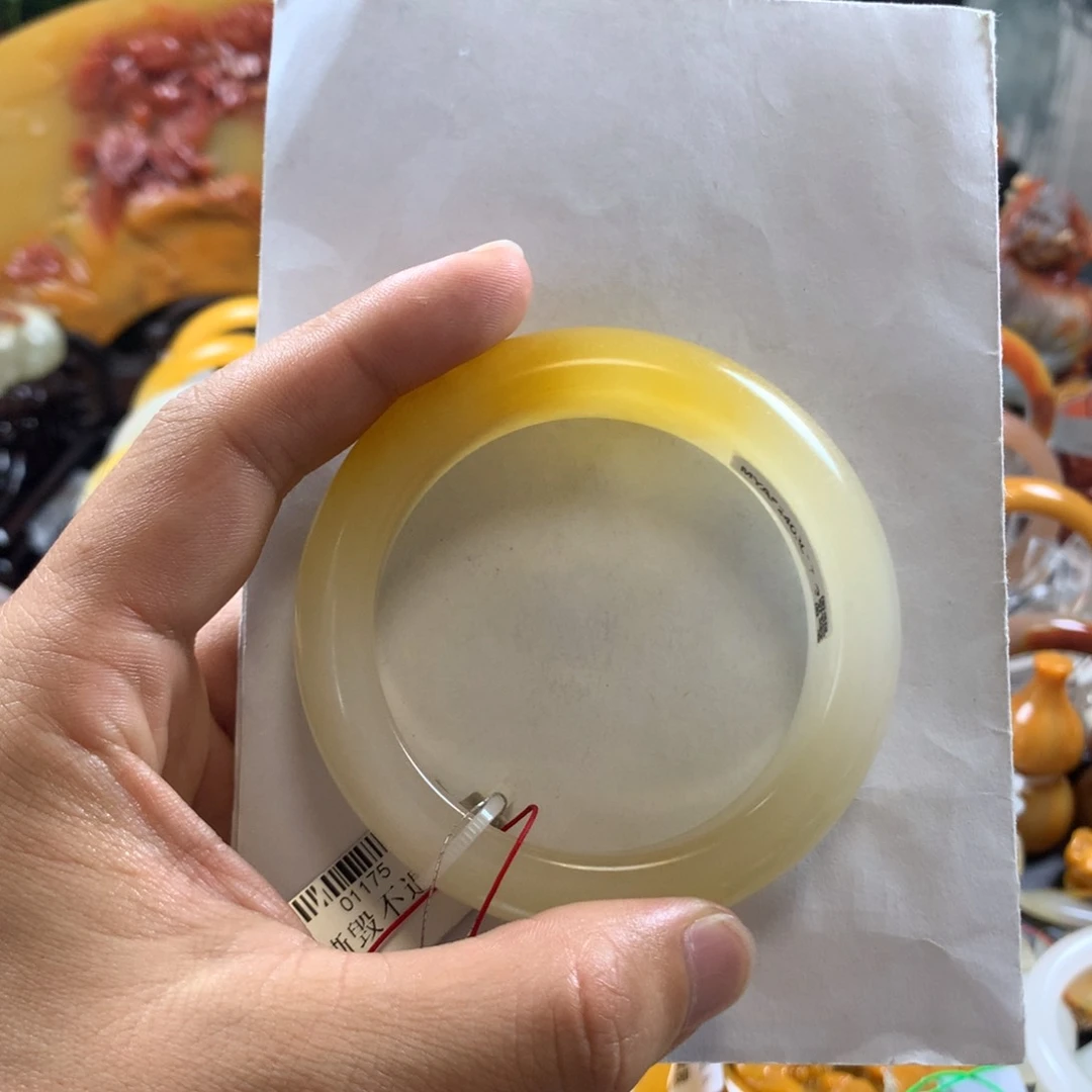 石英质玉（黄龙玉）未镶嵌颈饰熙***妈