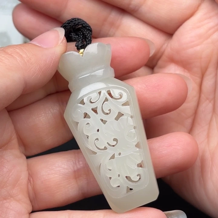 未镶嵌和田玉挂件