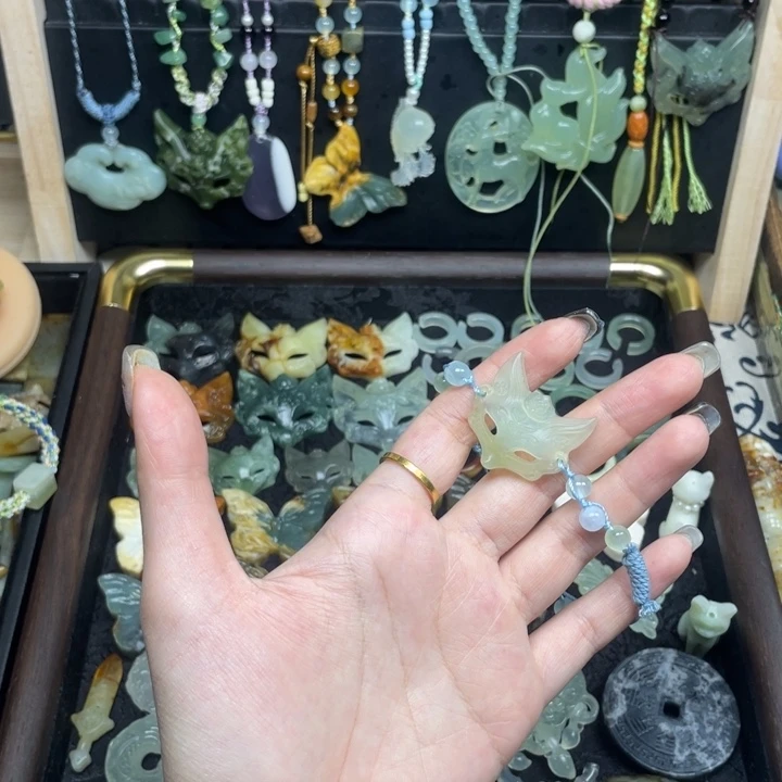 蛇纹石玉未镶嵌颈饰福利