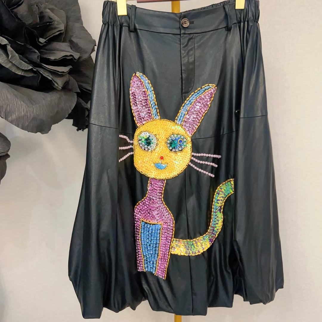 W1109手绣亮片猫咪褶皱皮面时尚轻奢立体重工刺绣黑色百搭半身裙