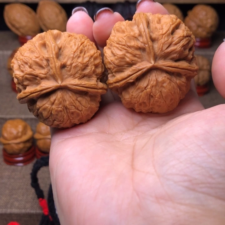 把件文玩核桃11号浪蝶纹三棱42尺