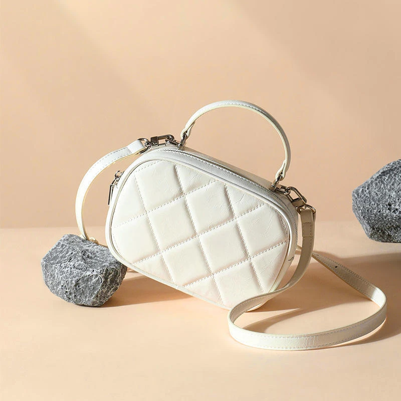 真皮女包小包包斜挎包女2025新款流行百搭手提包高级感小众单肩包