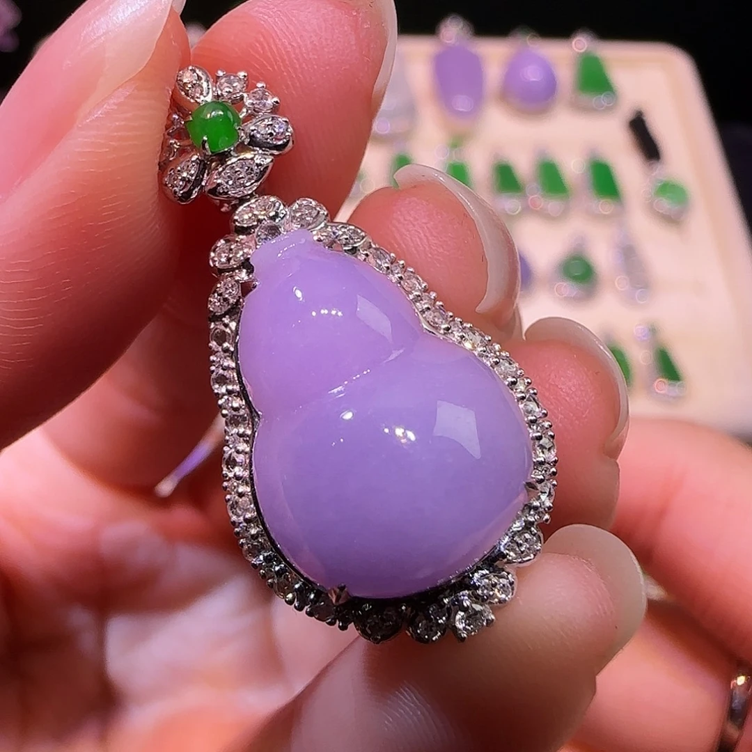 翡翠18K金镶嵌耳环