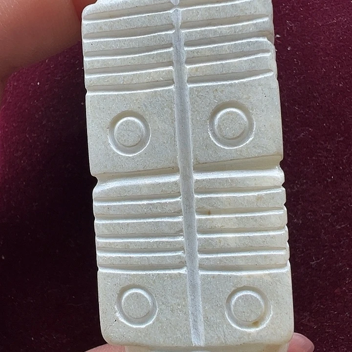 岫岩老玉（透闪石质玉）未镶嵌颈饰