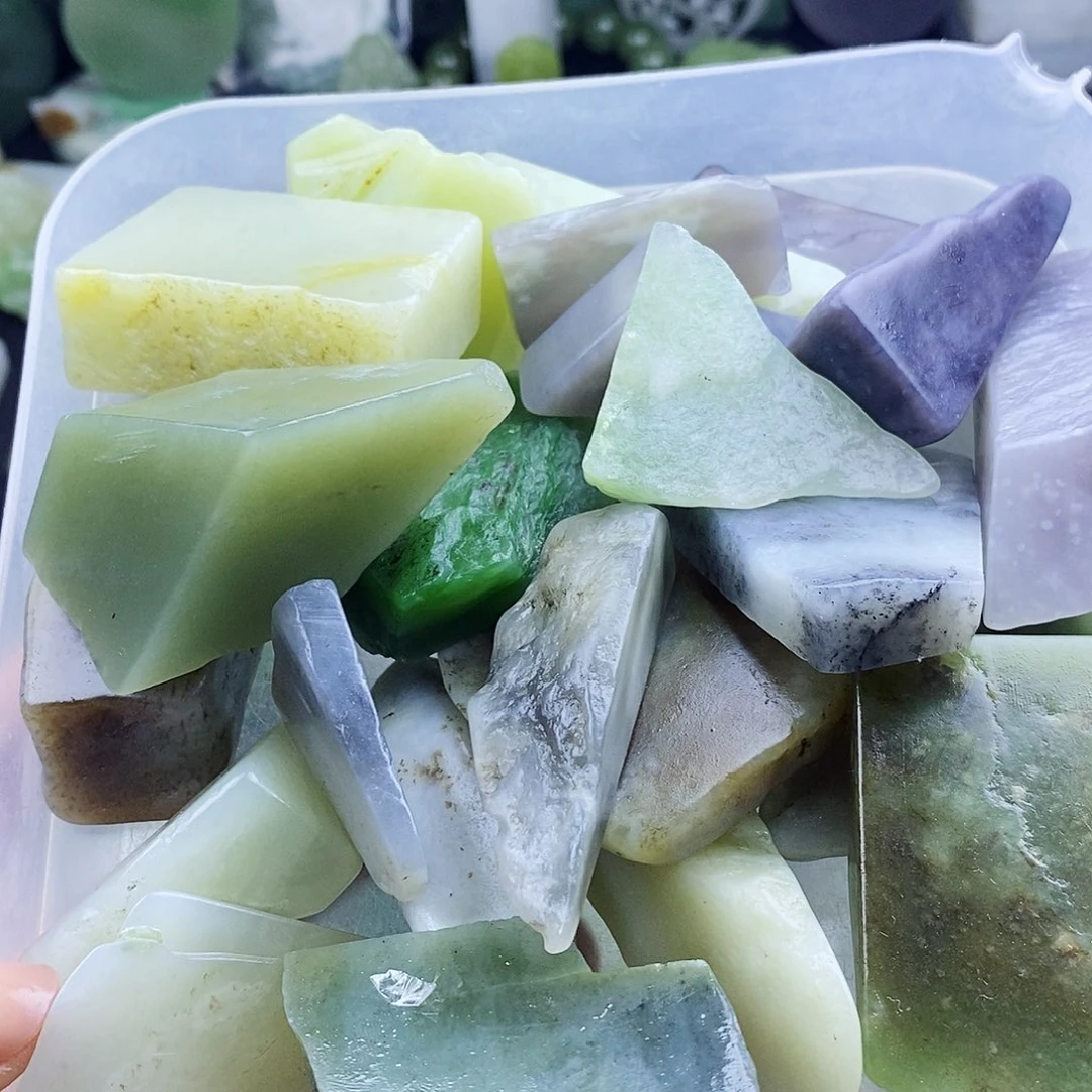 和田玉未镶嵌车挂冬****1