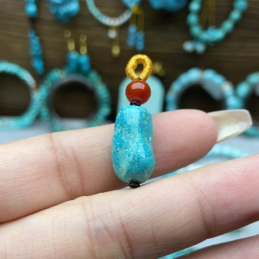 南红玛瑙未镶嵌侧挂