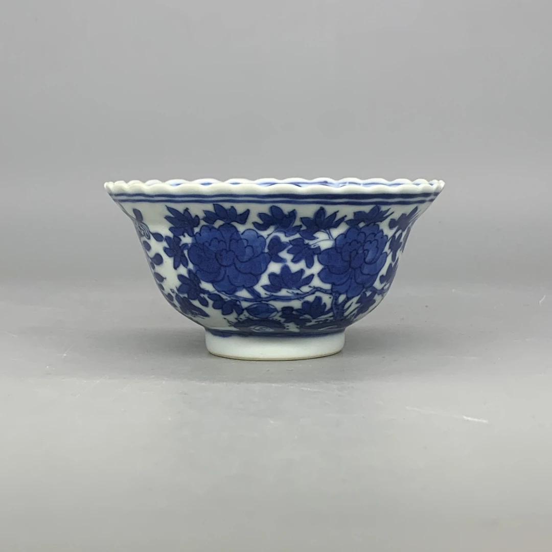 82512019*晚清青花花卉纹茶圆/瓷器八/江苏省文物总店/MM