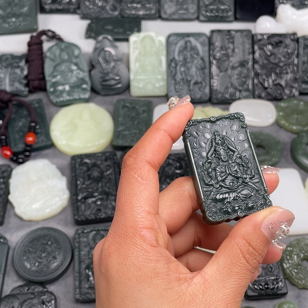 和田玉未镶嵌颈饰