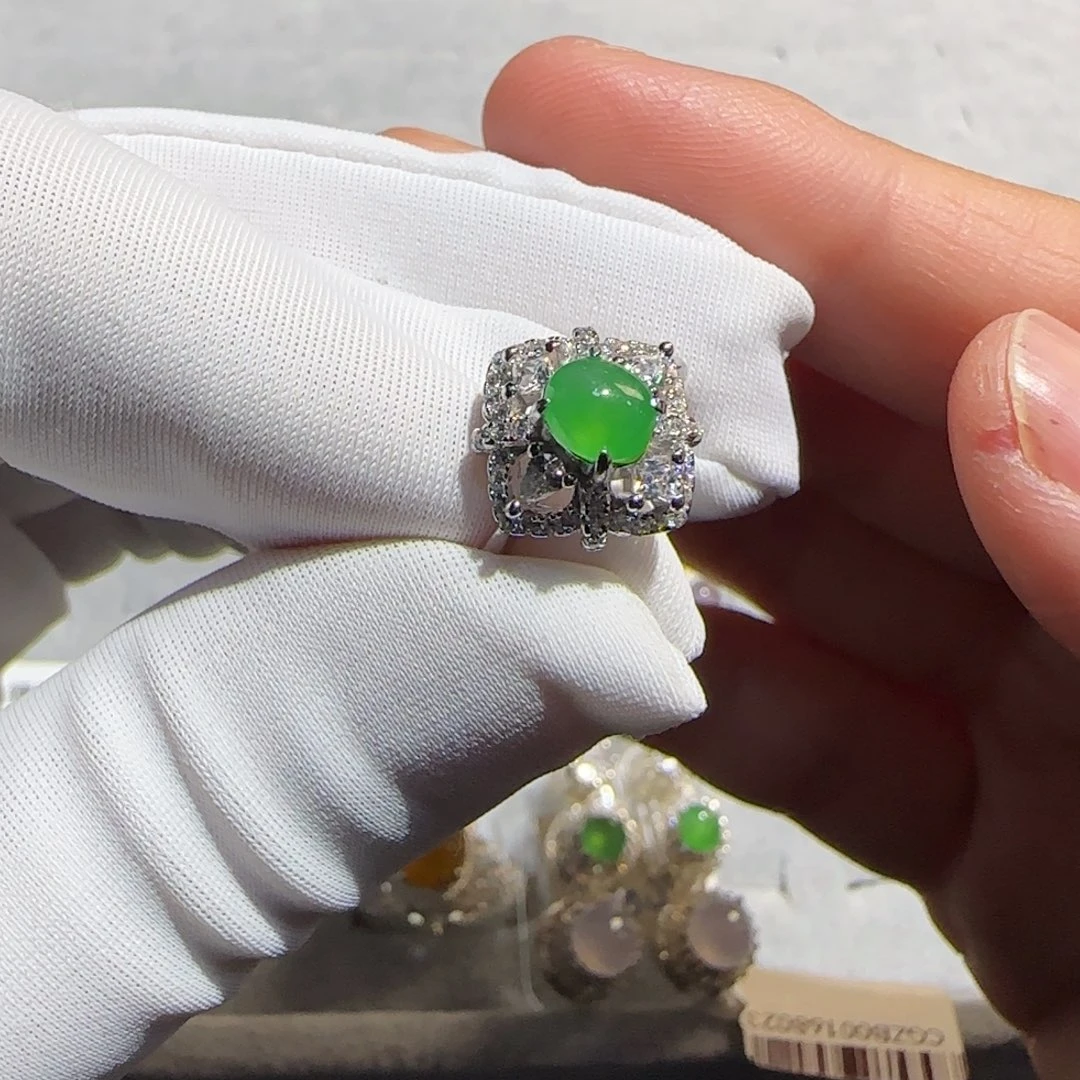 翡翠未镶嵌戒指翡翠