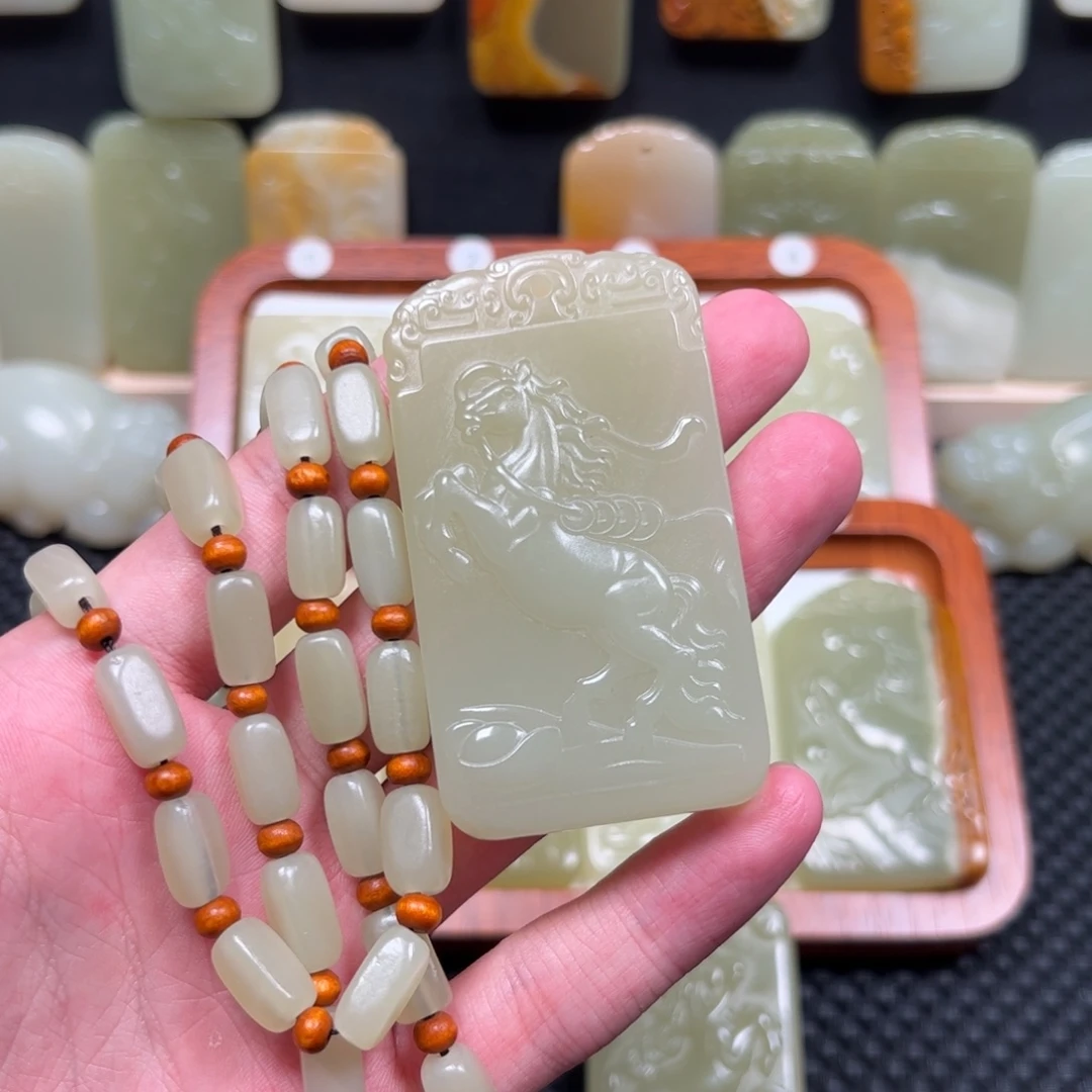 新疆昆仑山料 方解石玉