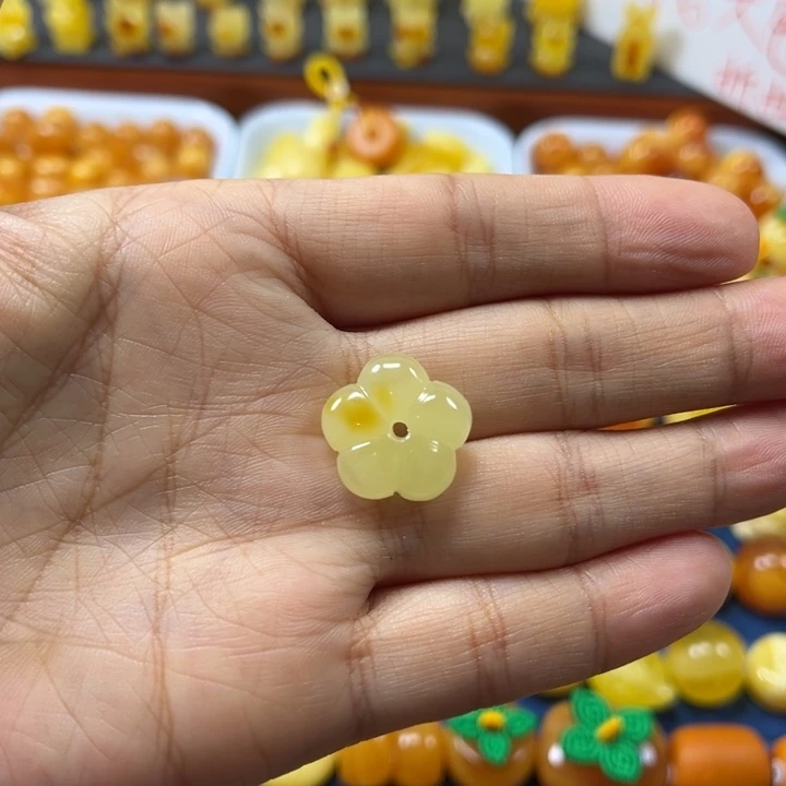 琥珀未镶嵌裸石卡17加五瓣花有钱花