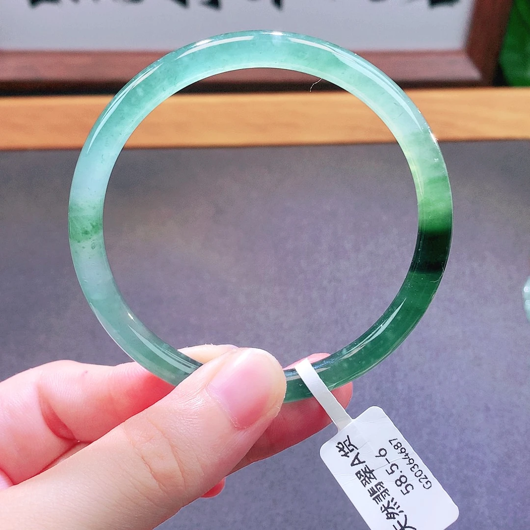 翡翠未镶嵌手镯天然翡翠