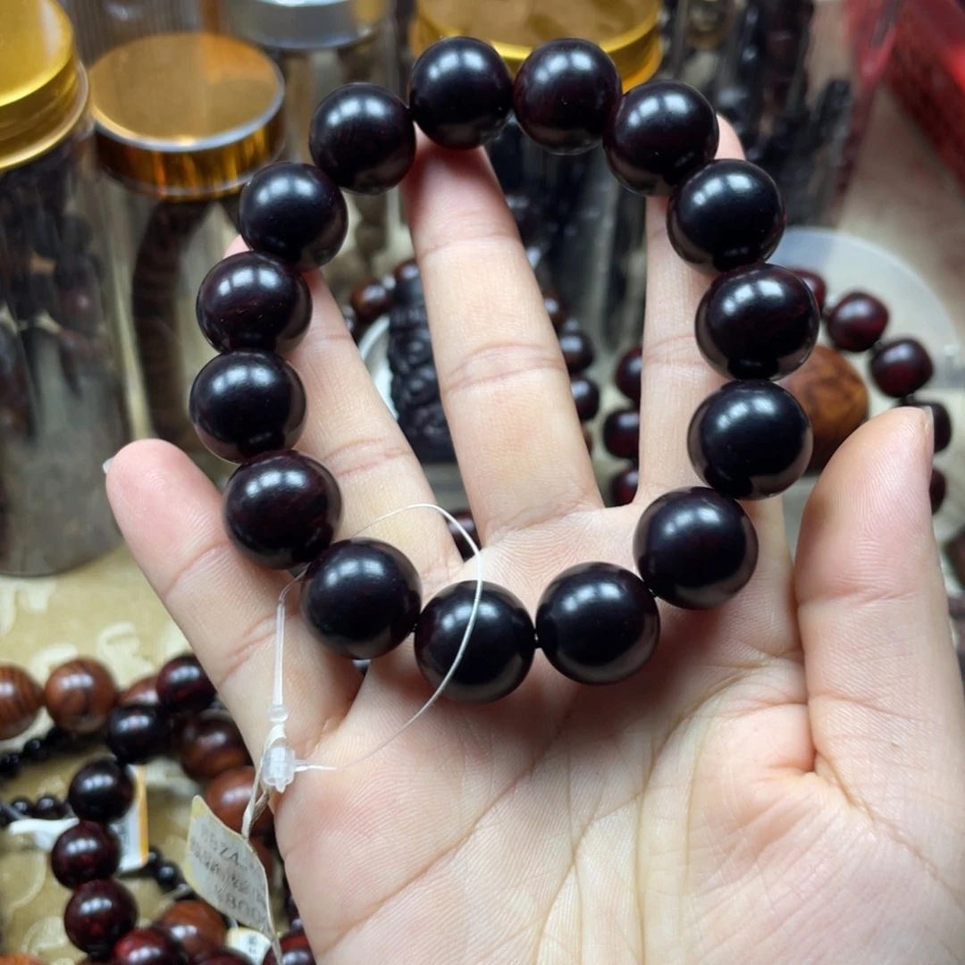 领***悟海南红降1.5单圈手串