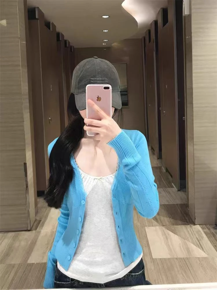 春秋季韩系穿搭蓝色v领针织开衫女装短款慵懒温柔镂空外搭小上衣